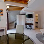 Salicula Art Gallery